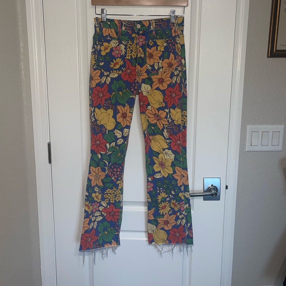 MOTHER The Hustler Printed Patch Pocket Jeans
Floral Print Fresh Blooms Jeans 27 - Picture 3 of 14